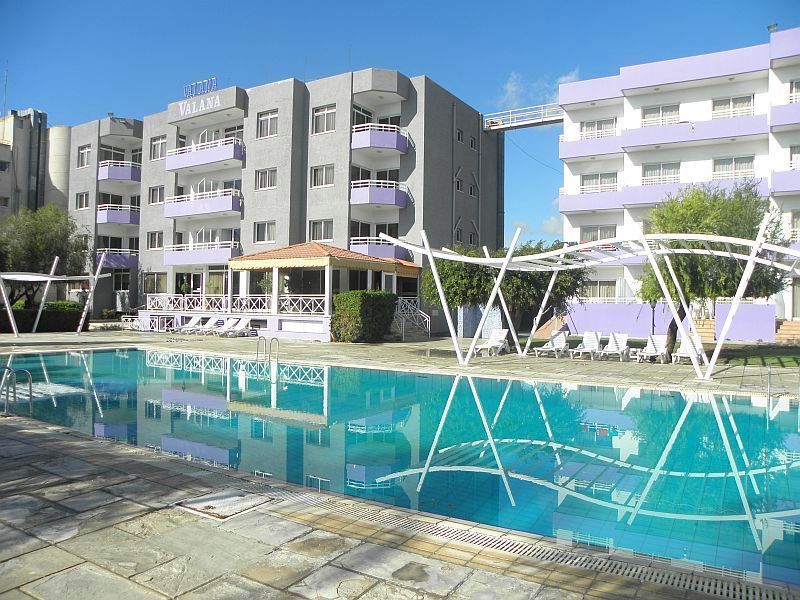 Valana Hotel Apartments Limassol Exterior foto
