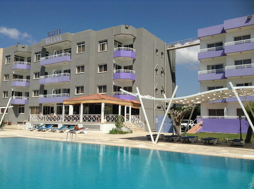 Valana Hotel Apartments Limassol Exterior foto